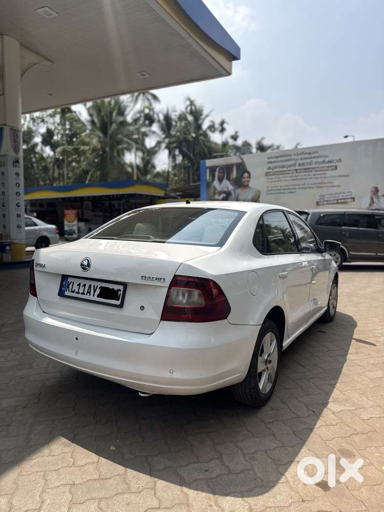 Skoda Rapid 1.5 Tdi At Elegance, 2015, Diesel