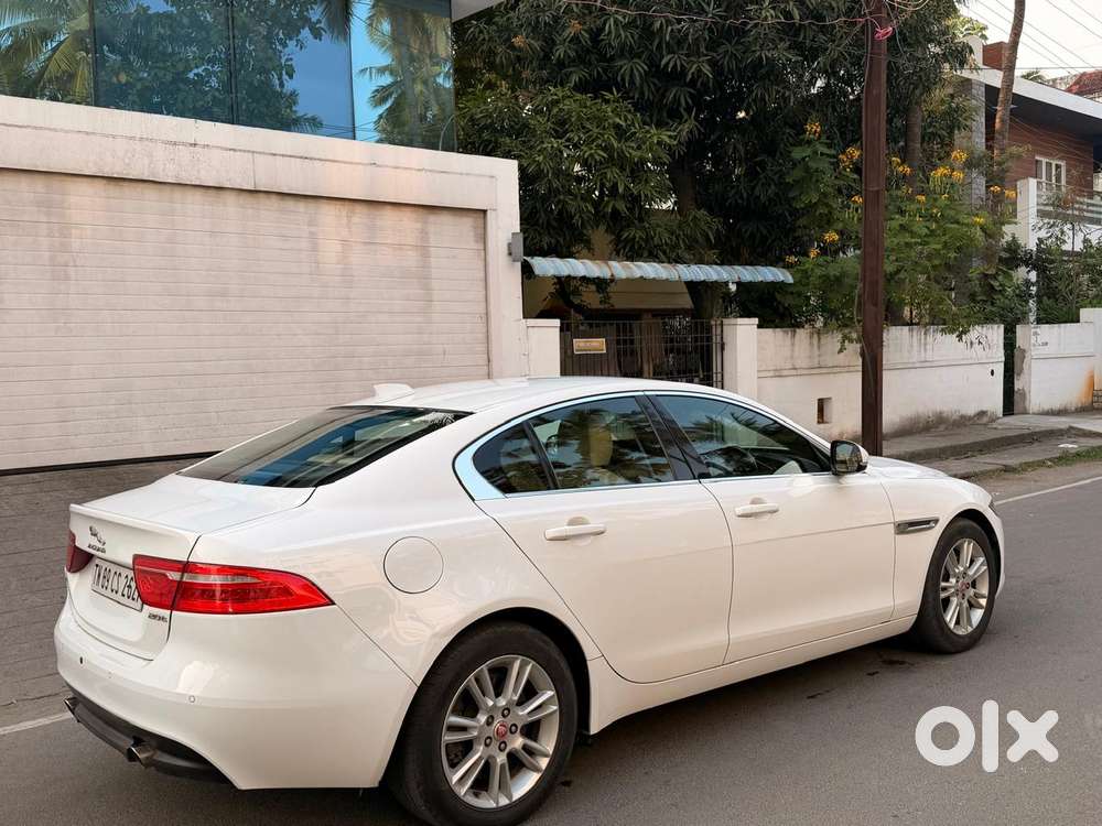 Jaguar Xe Pure, 2019, Petrol