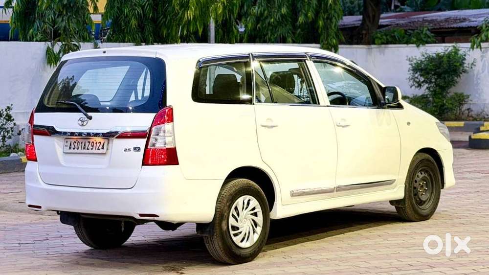 Toyota Innova 2.5 G (diesel) 8 Seater, 2012, Diesel