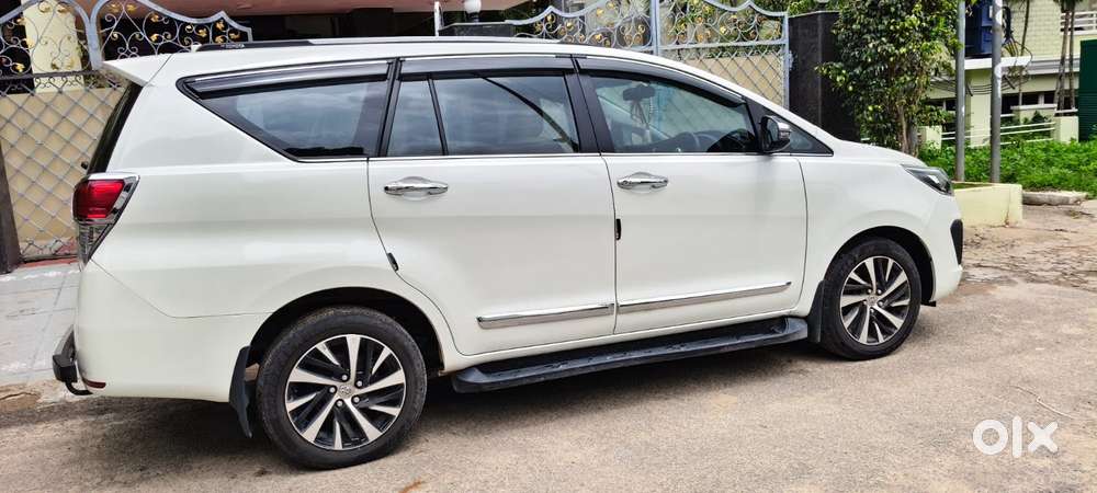 Toyota Innova Crysta 2.4 Z 7 Str, 2022, Diesel