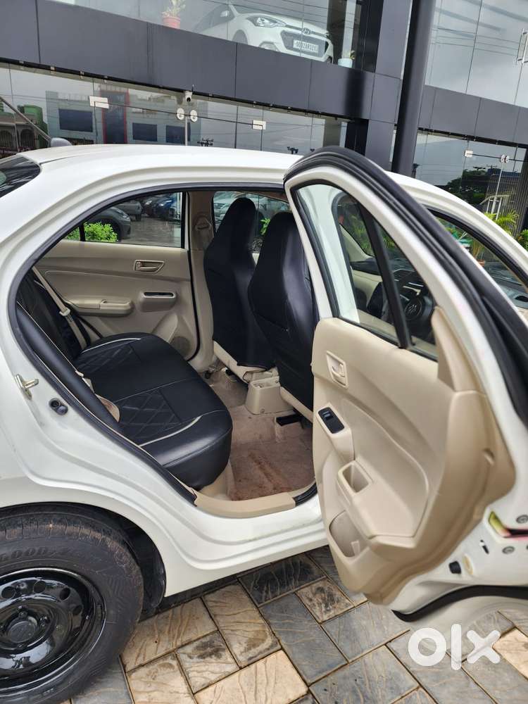 Maruti Suzuki Dzire 1.2 Lxi, 2022, Petrol