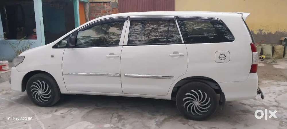Toyota Innova  2.0  2012 Model Very Good Condition