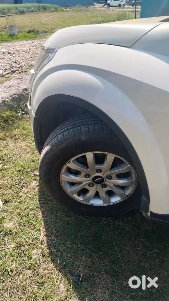 Mahindra Xuv500 2017 Diesel 95000 Km Driven
