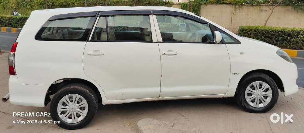 Toyota Innova 2009-2011 2.0 G4 Petrol 8-seater, 2007, Petrol