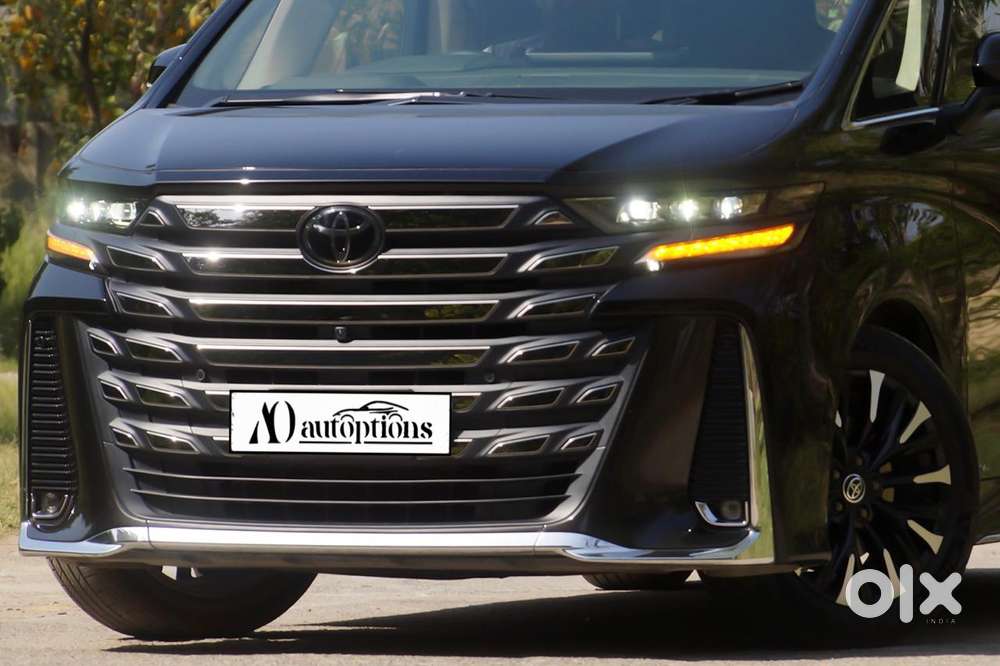 Toyota Vellfire Vip – Executive Lounge, 2025, Petrol