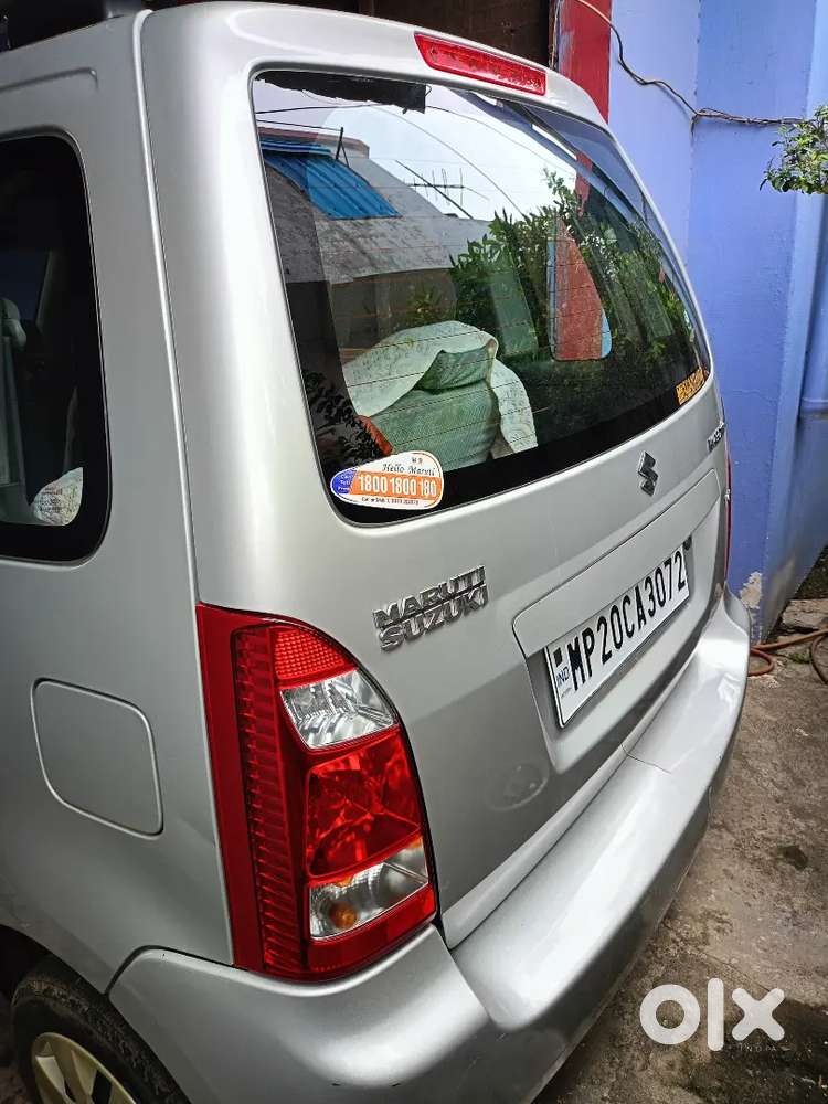 Vxi Top Model With Central Locking Power Window Sony Music System