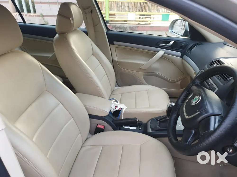 Skoda Laura 2.0 Ambiente 2010