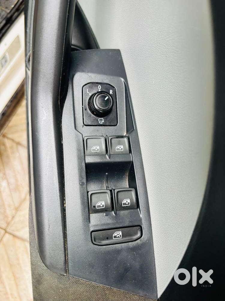 Skoda Kushaq 1.0 Ambition Classic Tsi At, 2023, Petrol