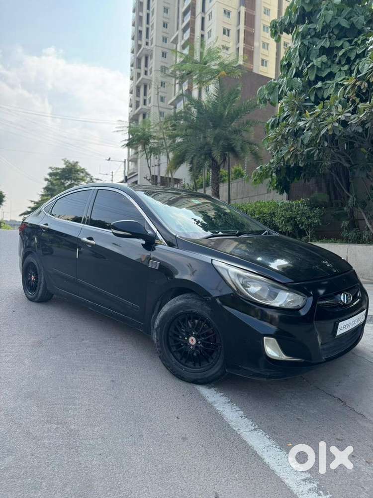 Hyundai Fluidic Verna 2011 Diesel 109000 Km Driven