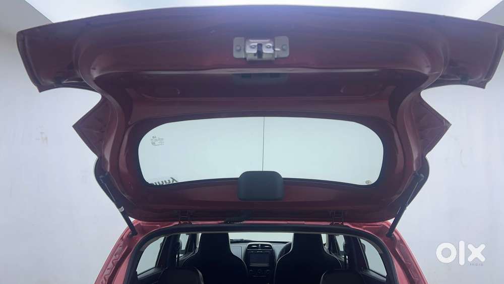 Renault Kwid 2019-ongoing 1.0 Rxt Amt (o), 2017, Petrol