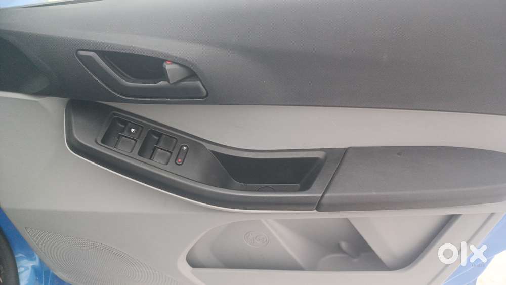 Tata Tiago 1.2 Revotron Xt Option, 2020, Petrol