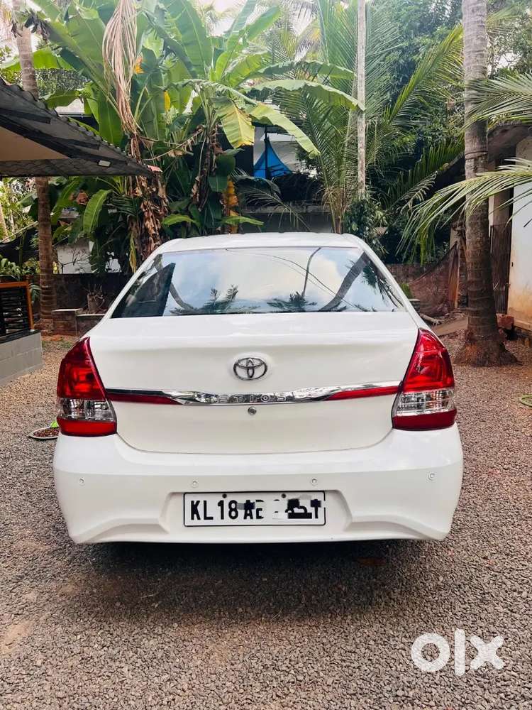 Toyota Etios 2011 Diesel 120000 Km Driven