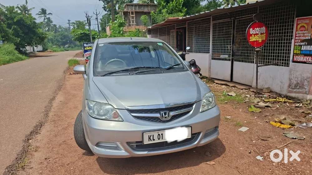 Honda City Zx 2005 Petrol Well Maintained( December)