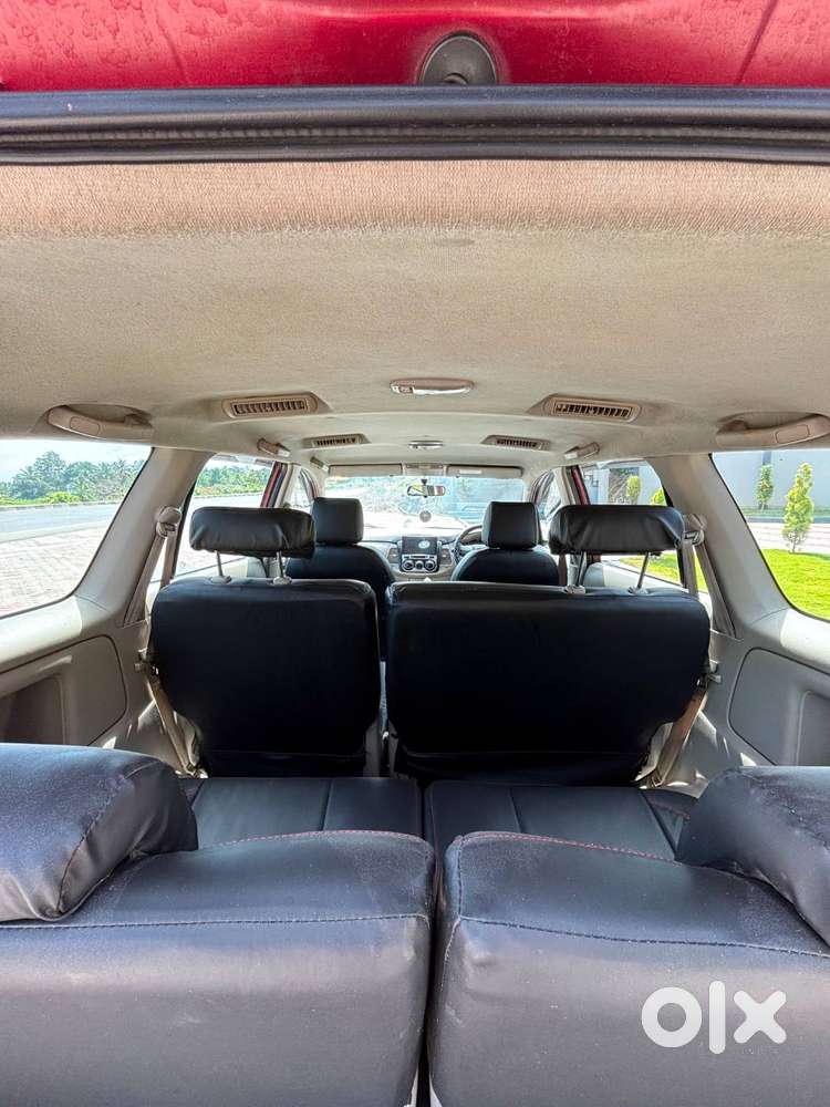Toyota Innova 2012 Diesel 79000 Km Driven, Well Maintained
