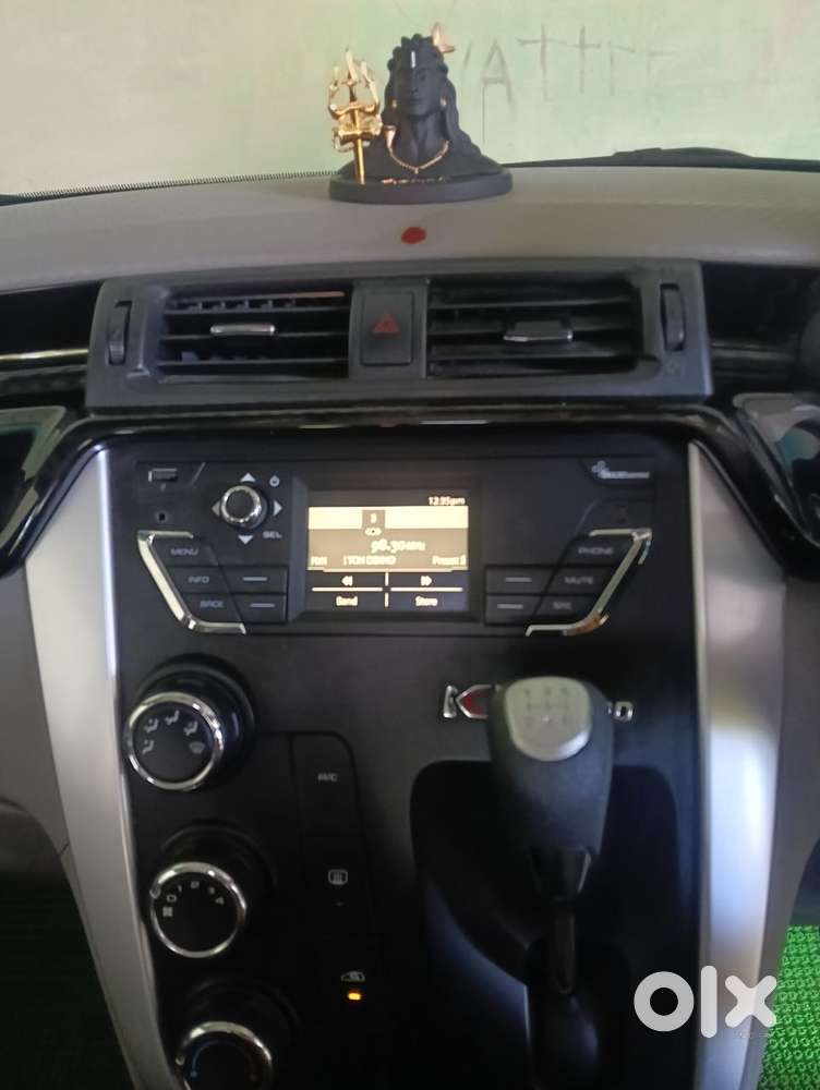 Mahindra Kuv 100 K8 5str, 2016, Petrol