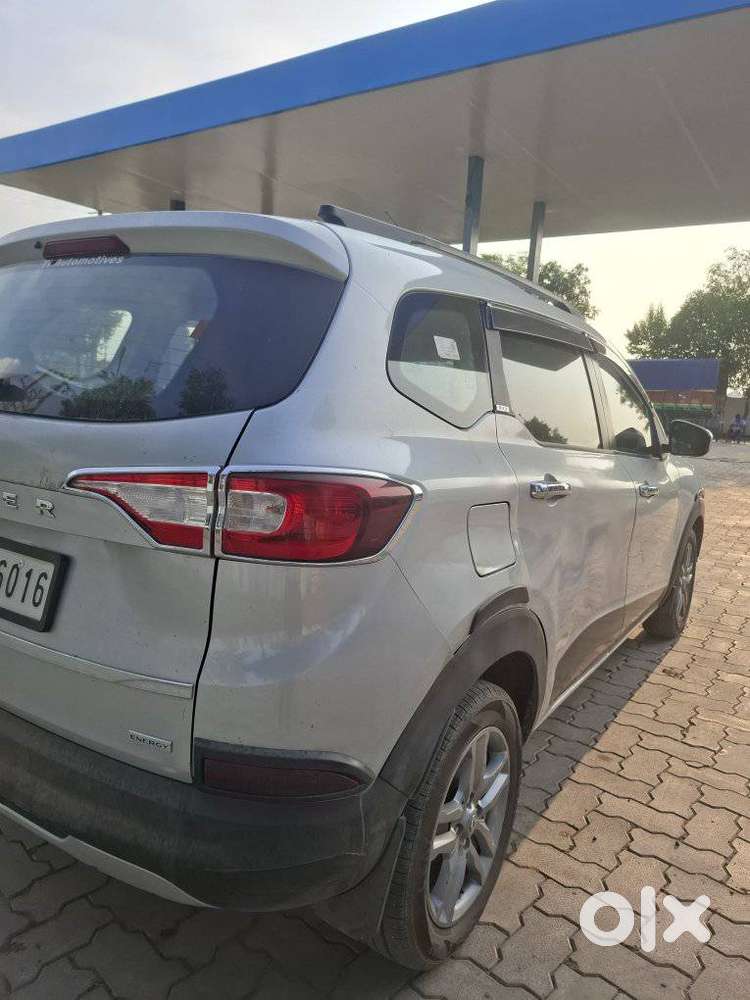 Renault Triber Rxz, 2019, Petrol