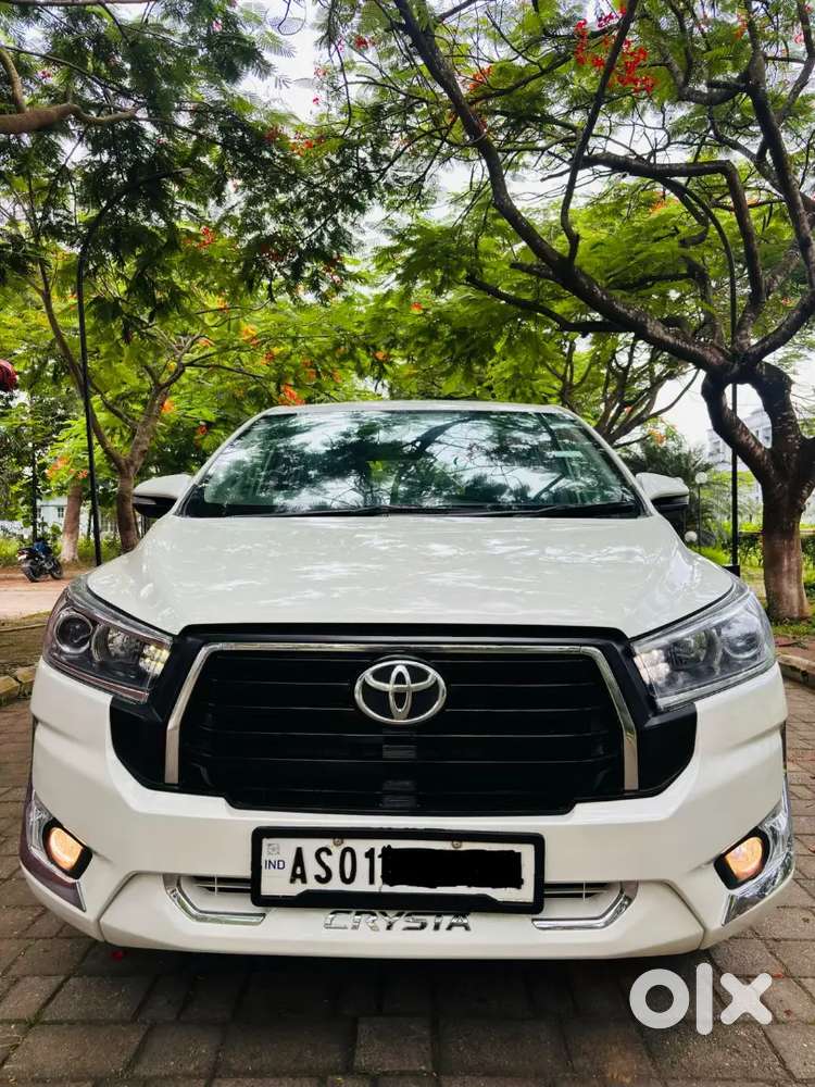 Toyota Innova Crysta 2016 Diesel 130000 Km Driven