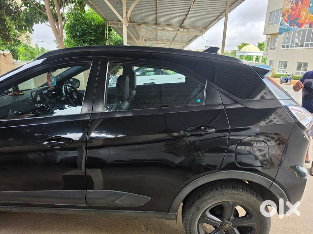 Tata Nexon Petrol Zxa +o Amt 2022