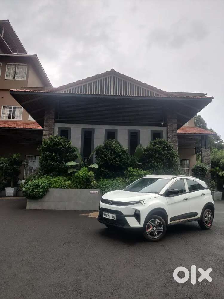 Selling My November 2023 Tata Nexon Smart+ ( Petrol ) In Excellent