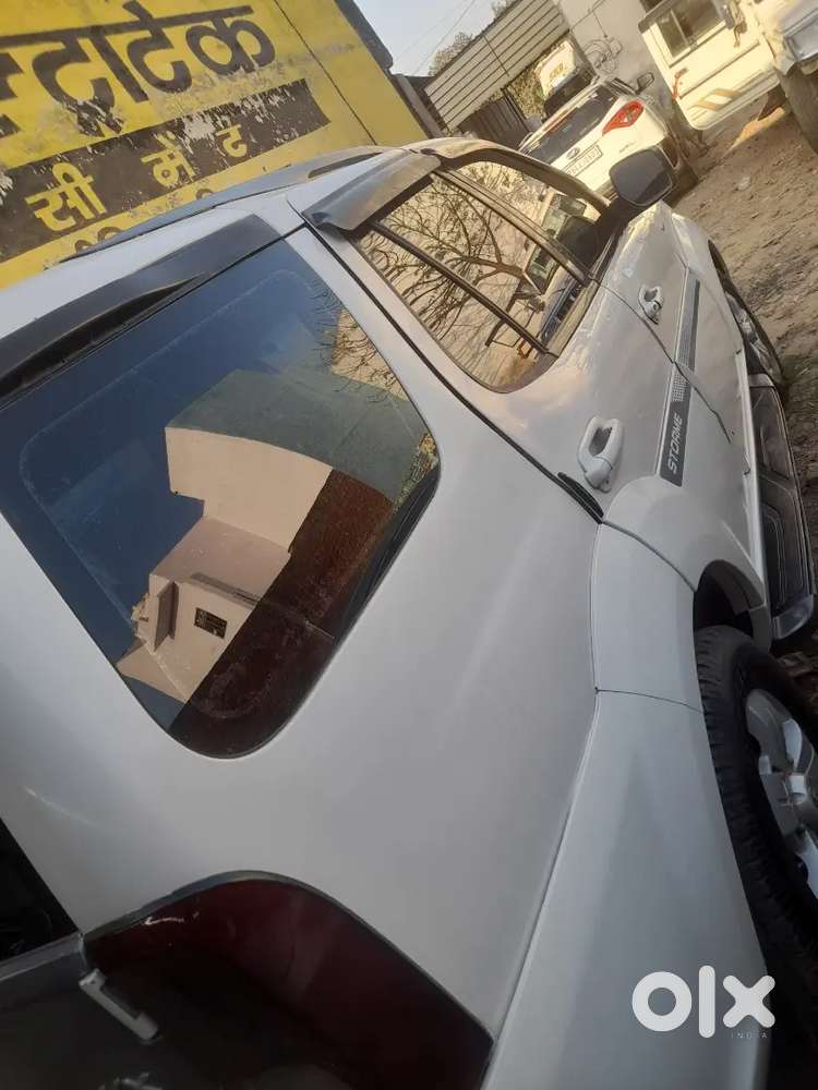 Tata Safari Storme 2016 Diesel 135000 Km Driven