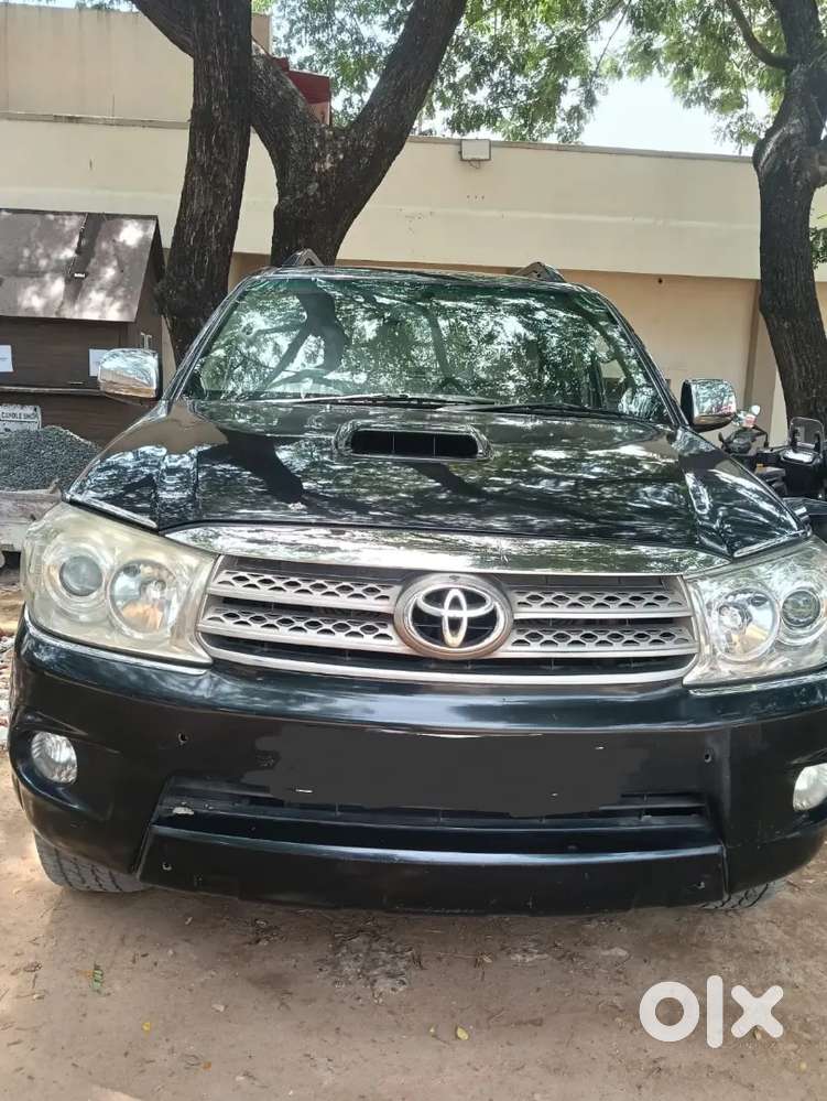 Toyota Fortuner 2010 Diesel Mt