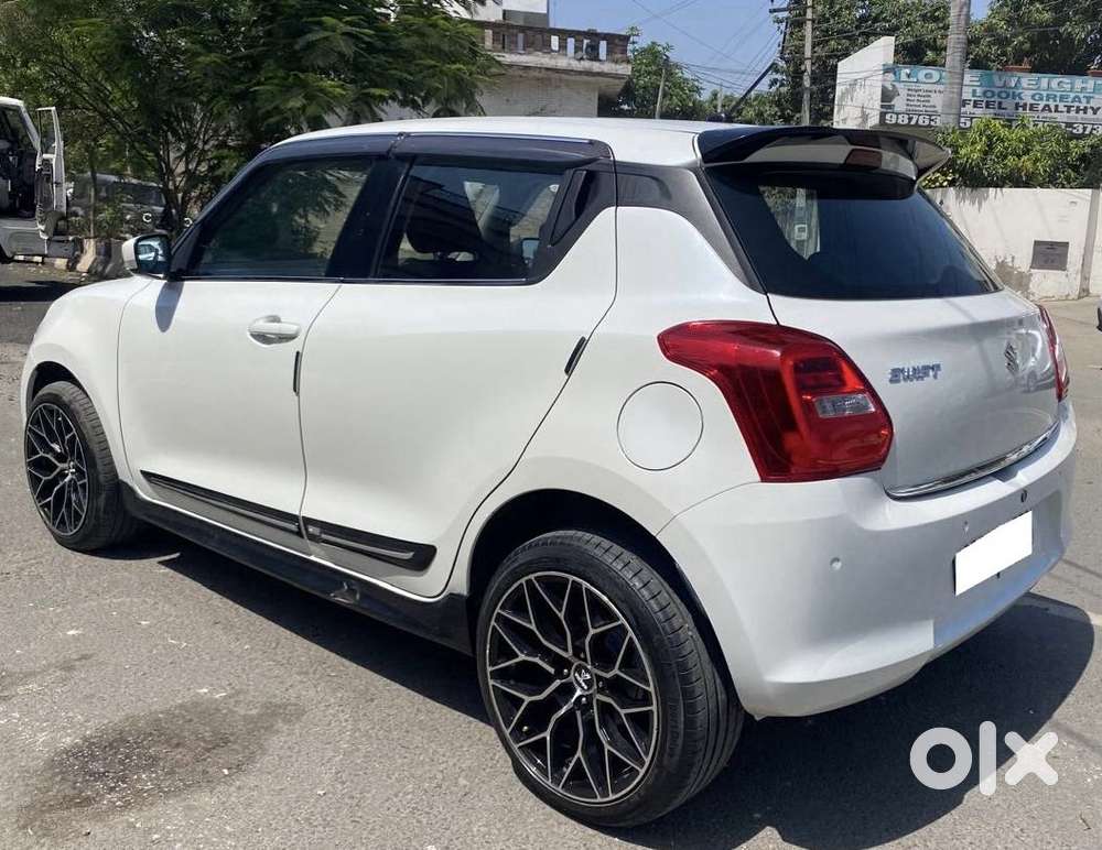 Maruti Suzuki Swift Vxi + Manual, 2023, Petrol