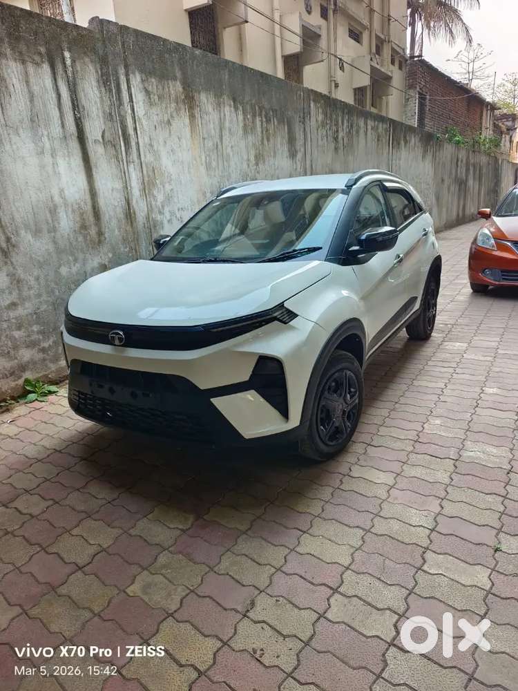 Tata Nexon 2024 Petrol Well Maintained
