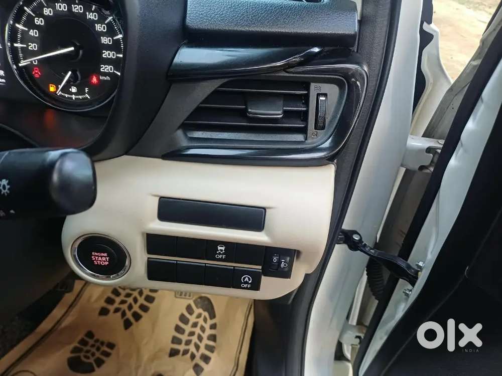 Toyota Glanza G Hybrid 2025