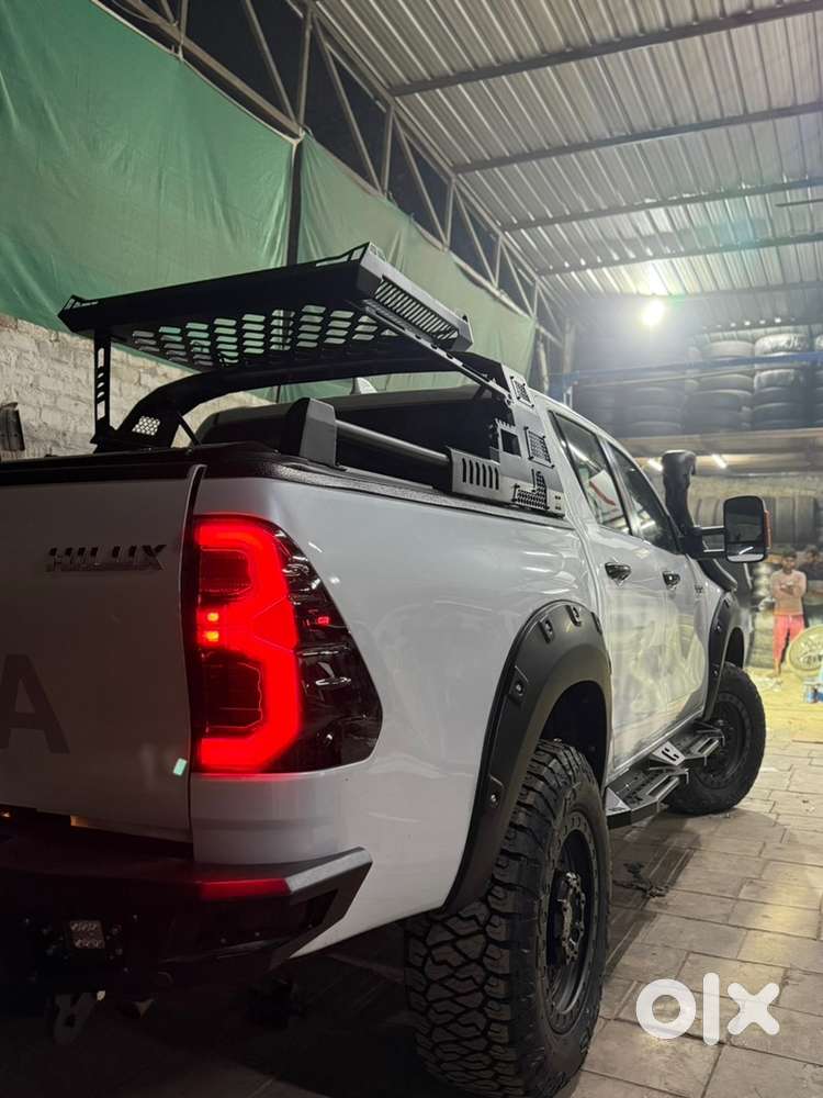 Hilux High At. 4*4 (white Colour) All Service Recod