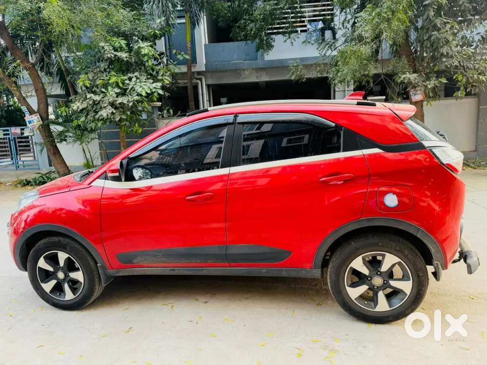 Tata Nexon Petrol Manual 2018