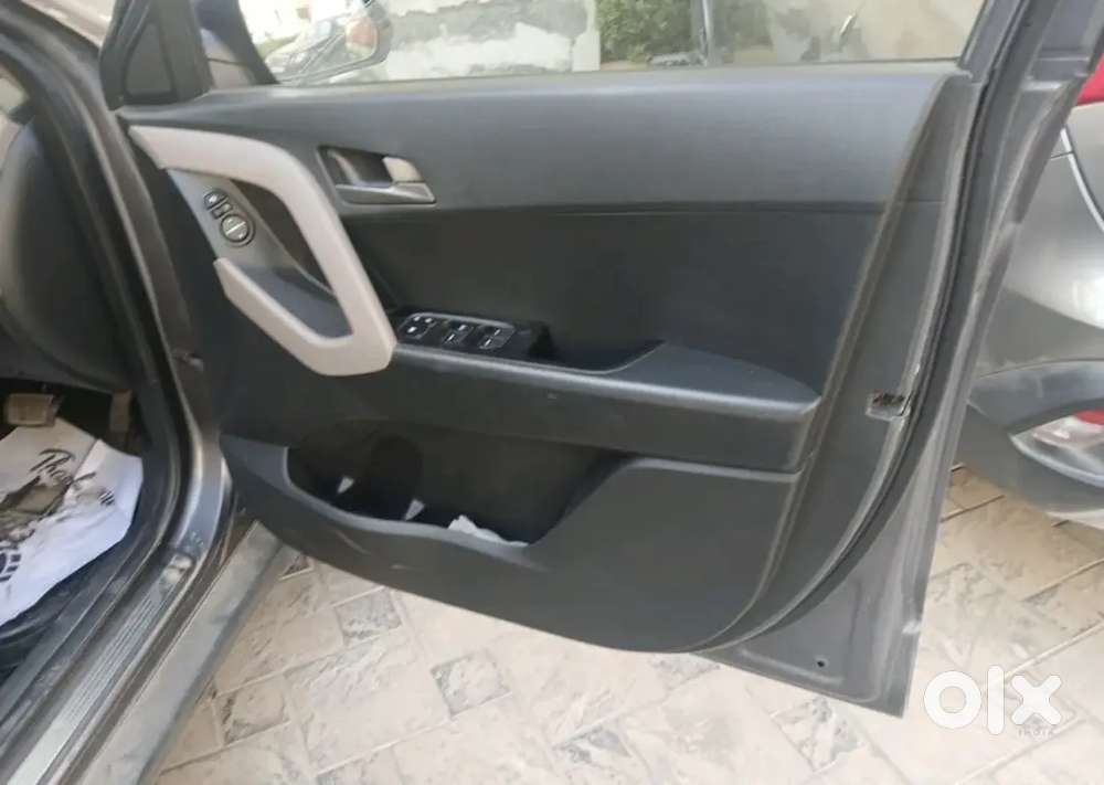 Hyundai Creta 2016 Petrol 98000 Km Driven