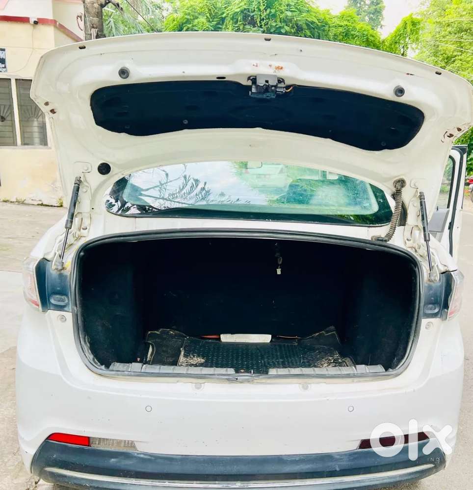 Tata Tigor Xza Plus, 2020, Petrol