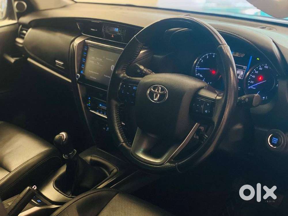 Toyota Fortuner 4x2 Mt 2.7 Petrol, 2021, Petrol