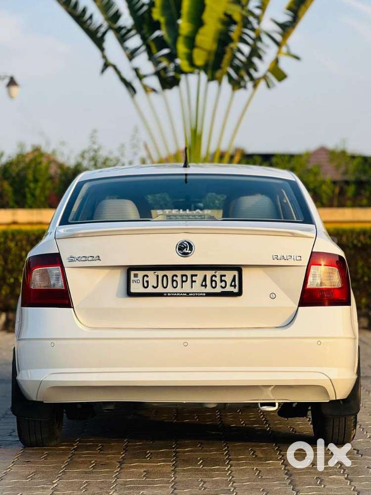 Skoda Rapid 1.0 Tsi Active, 2021, Petrol