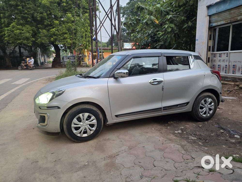 Maruti Suzuki Swift Vxi + Manual, 2024, Petrol