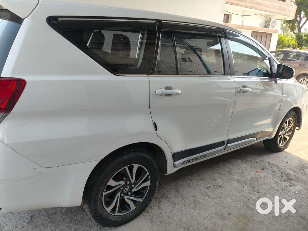 Toyota Innova Crysta Diesel 2022