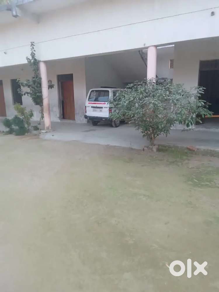Maruti Suzuki Omni 2013