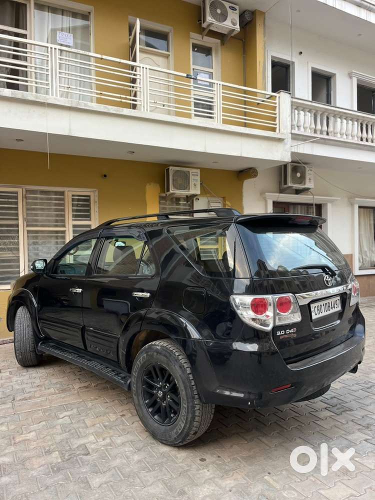 Toyota Fortuner 2015
