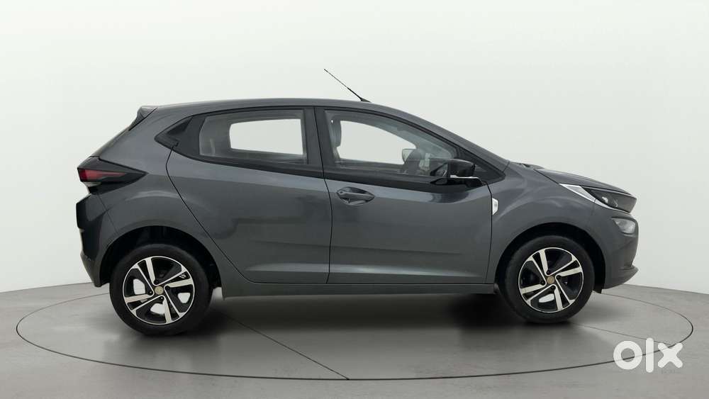 Tata Altroz XZ, 2022, Petrol