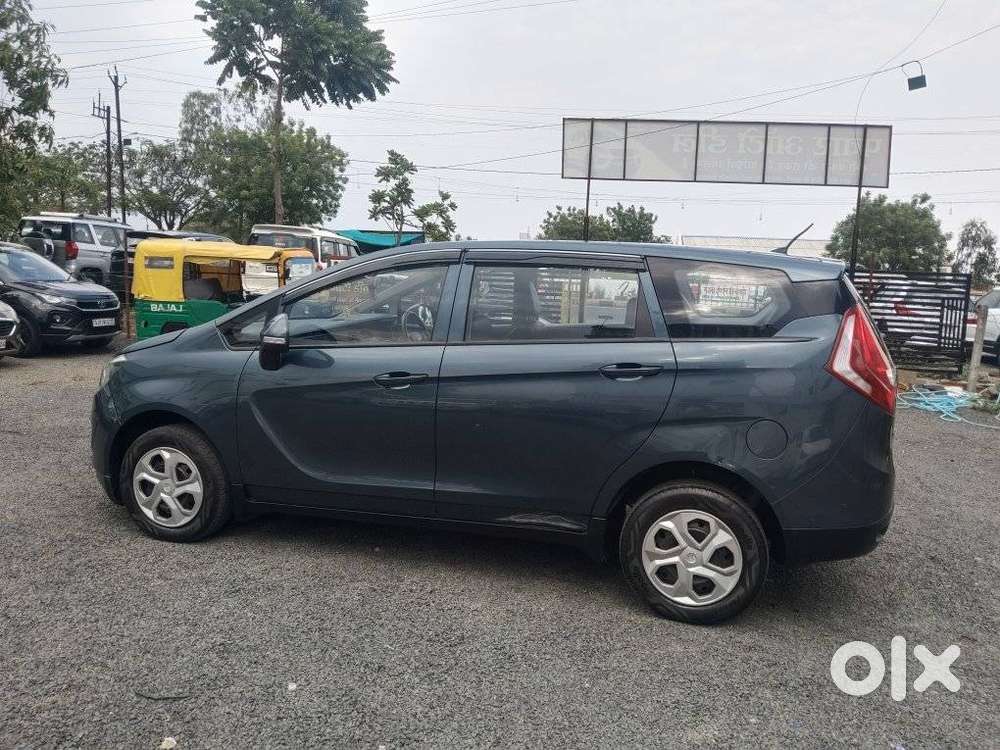 Mahindra Marazzo M6 8str, 2018, Diesel