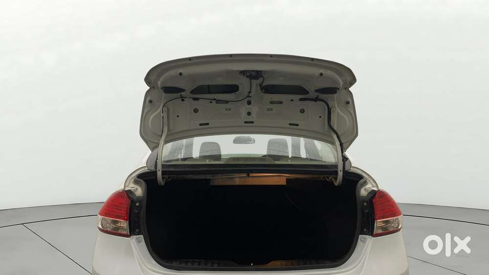 Maruti Suzuki Ciaz Zdi Shvs, 2016, Diesel