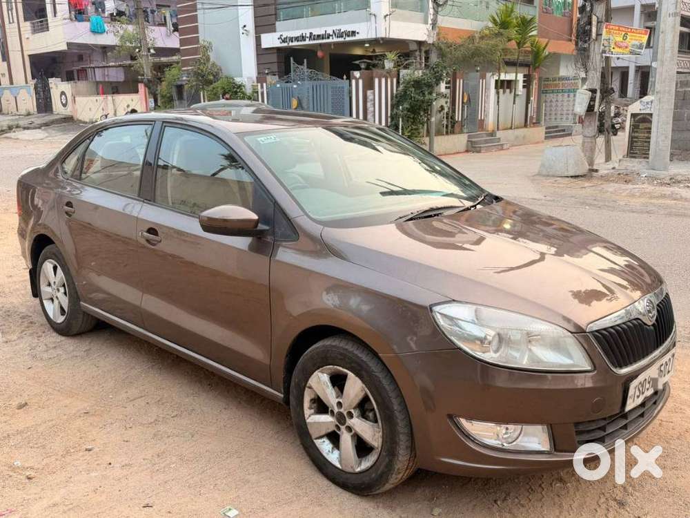 Skoda Rapid 1.5 Tdi At Elegance, 2015, Diesel