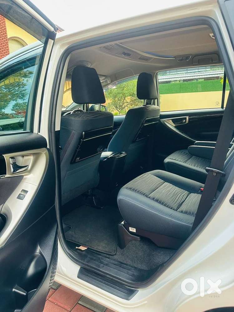 Toyota Innova Crysta 2.4 V 7 Str, 2023, Diesel