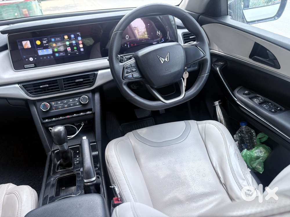 Mahindra Xuv700 2.2 Ax 5 Diesel At 7 Str, 2023, Diesel