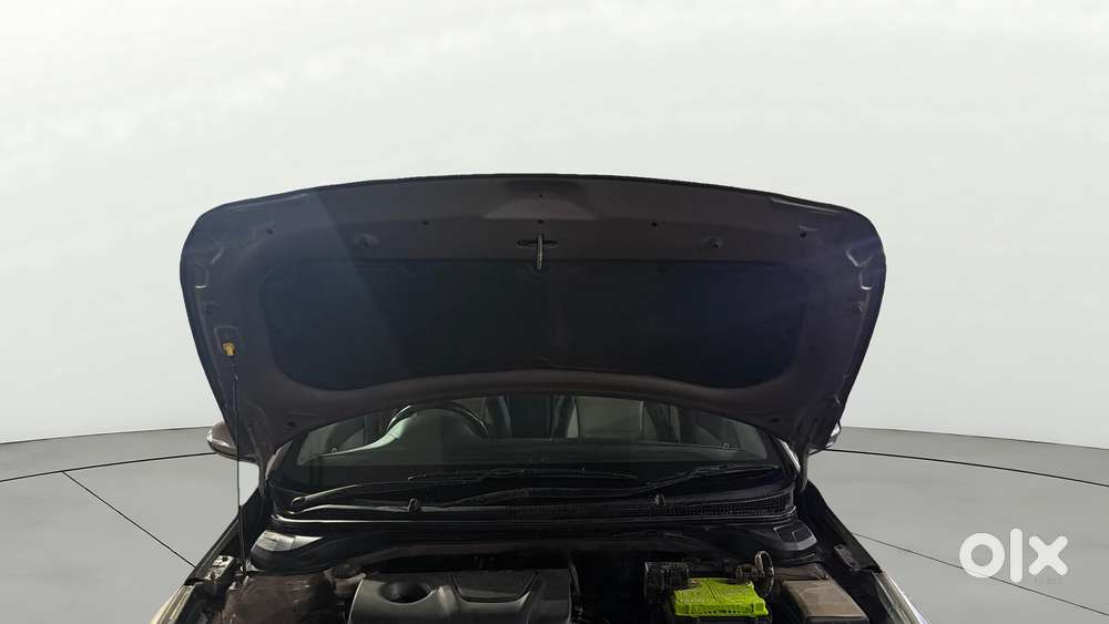 Hyundai Verna 1.6 Sx (o) Vtvt At, 2018, Petrol
