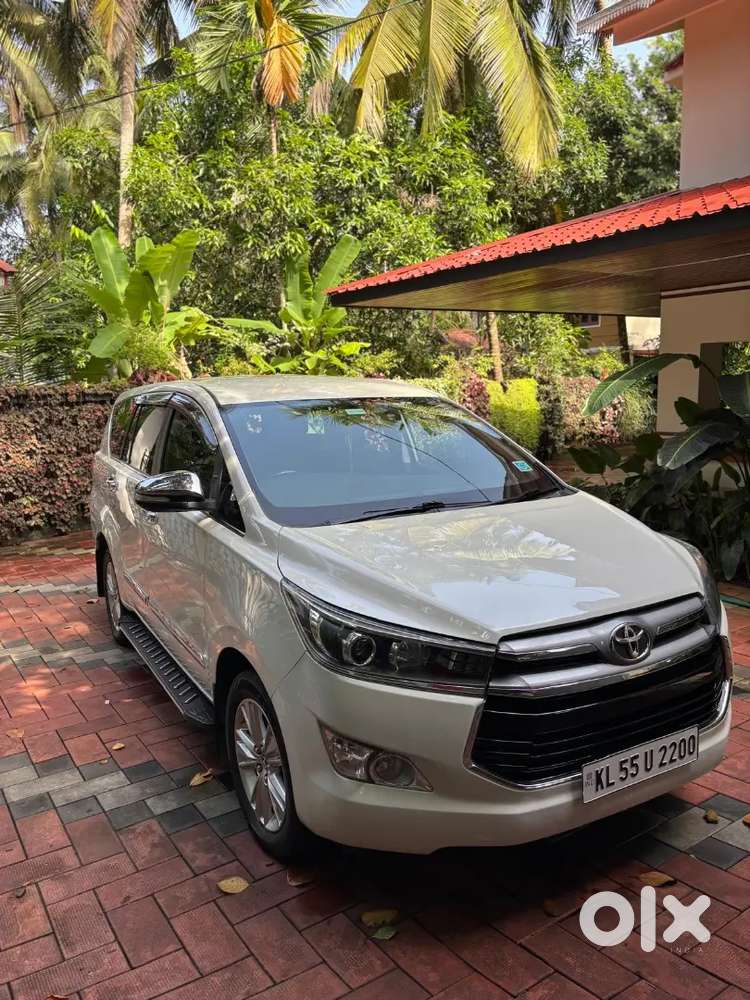 Toyota Innova Crysta 2.8 2016