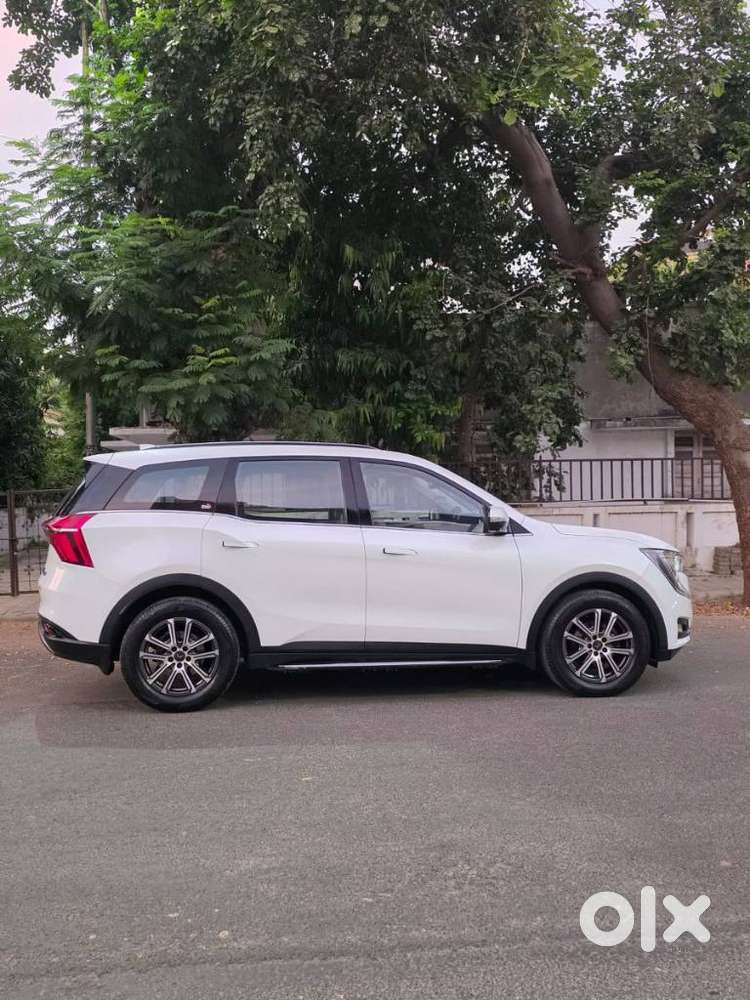 Mahindra Xuv700 2.2 Ax 7 Diesel At Luxury Pack Str, 2023, Petrol