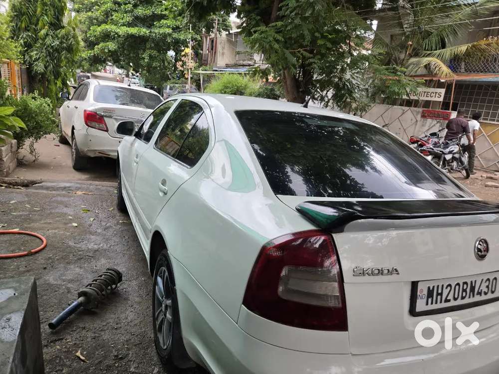 Skoda Laura Elegance 2010 Diesel Car