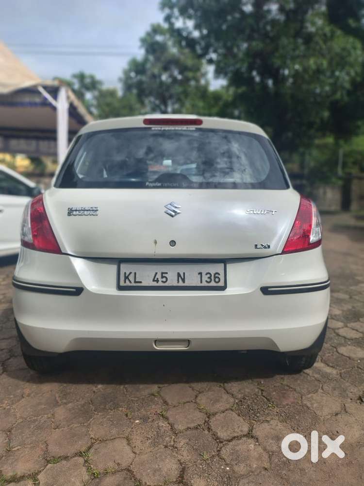 Maruti Suzuki Swift Lxi Option, 2016, Petrol