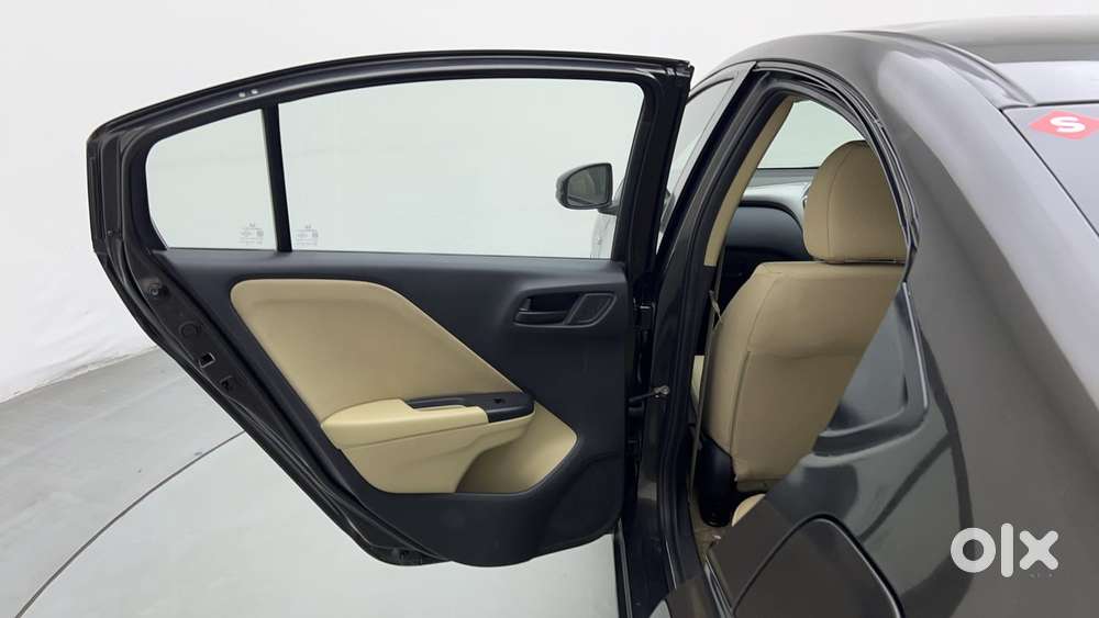 Honda City I-vtec Sv, 2015, Petrol